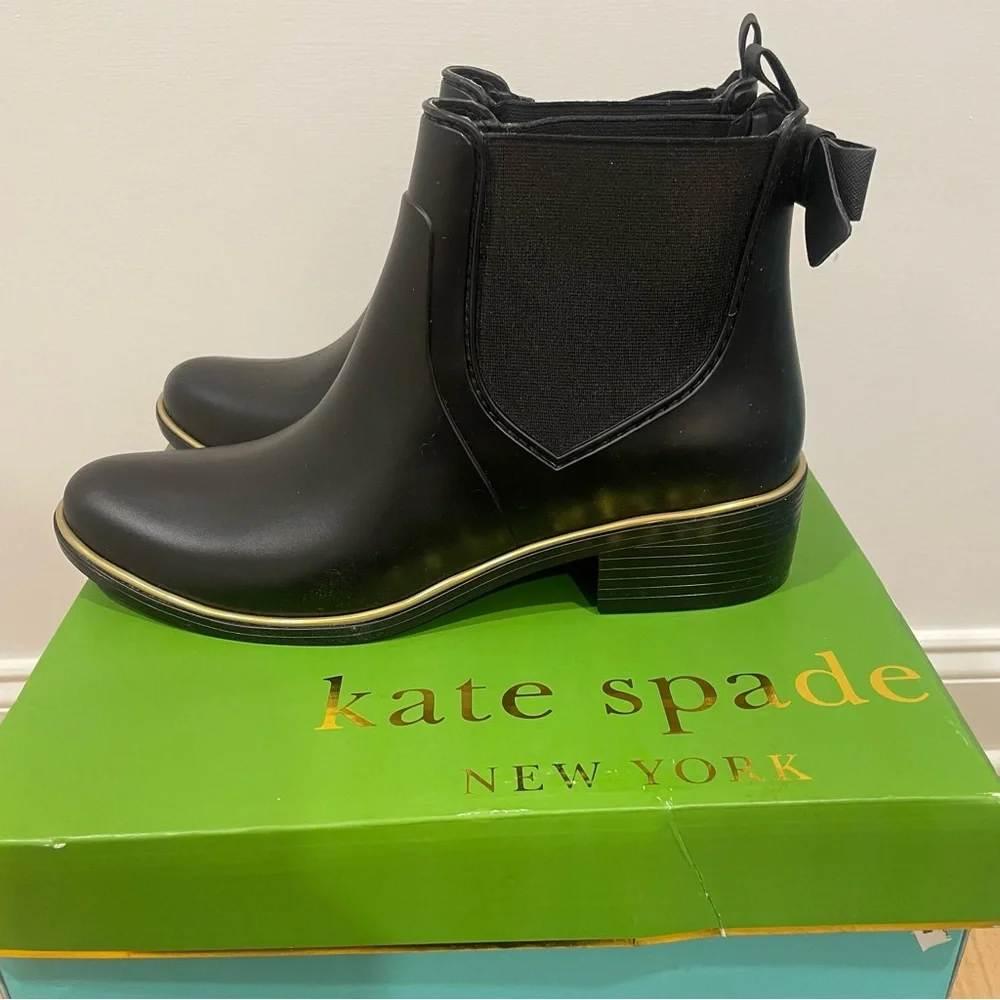 Kate Spade Chelsea Ankle Boos Back Bow black US size Size 10  NIB
